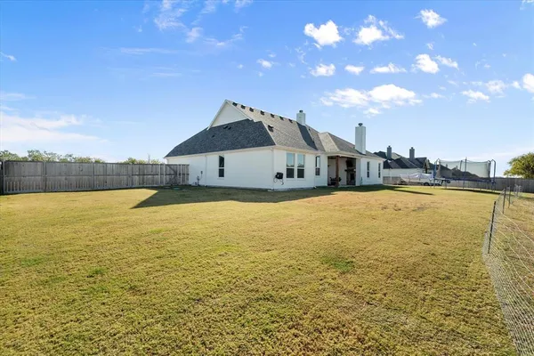 $610,000 | 8221 David Lane, Midlothian, TX 76065