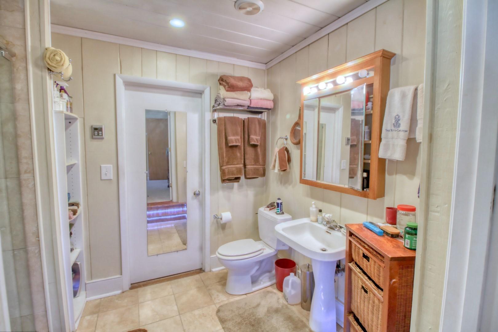 1122 Berkeley Street Hanahan, SC 29410 - Photo 11 of 26 IMG_3265_21