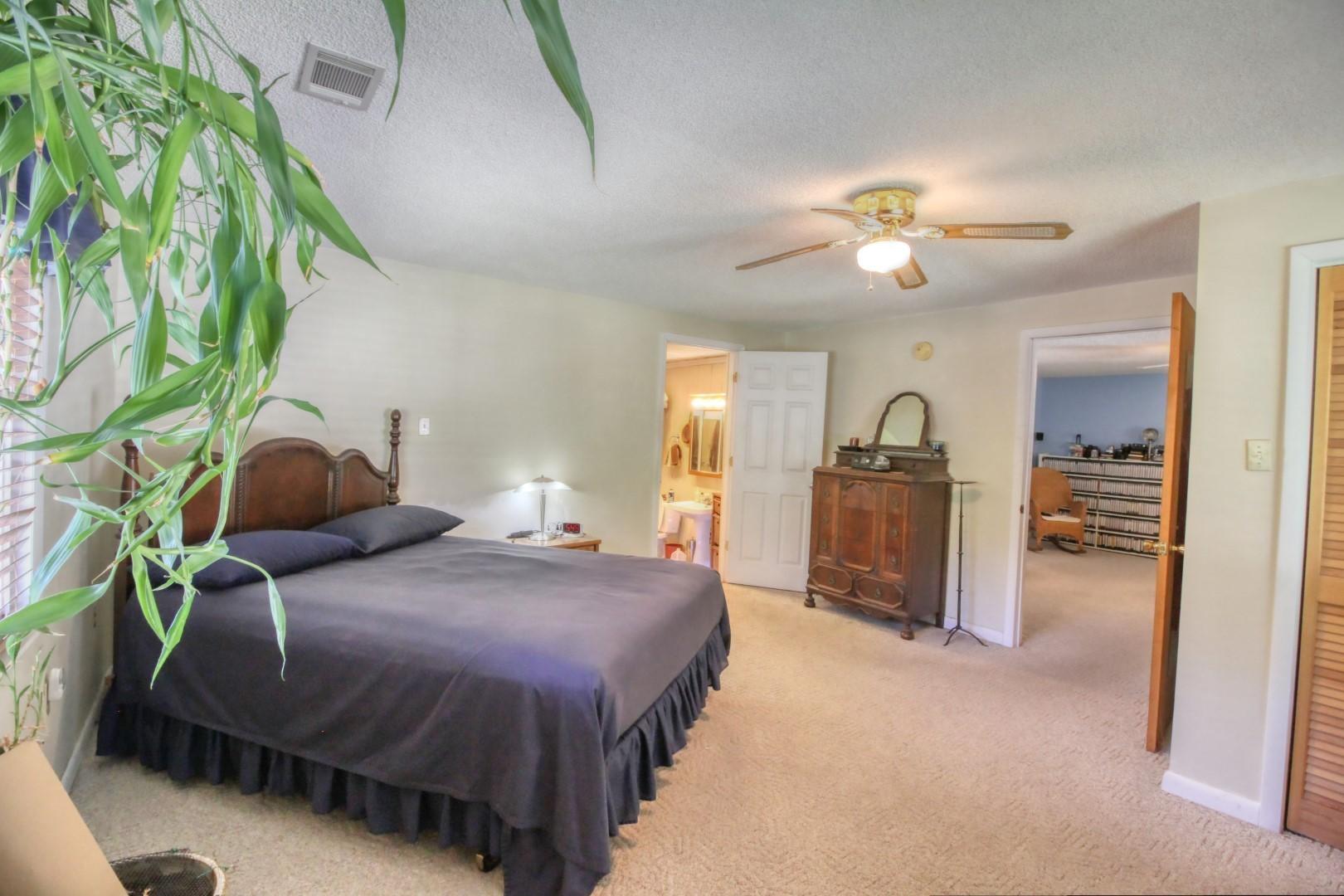 1122 Berkeley Street Hanahan, SC 29410 - Photo 13 of 26 IMG_3253_17
