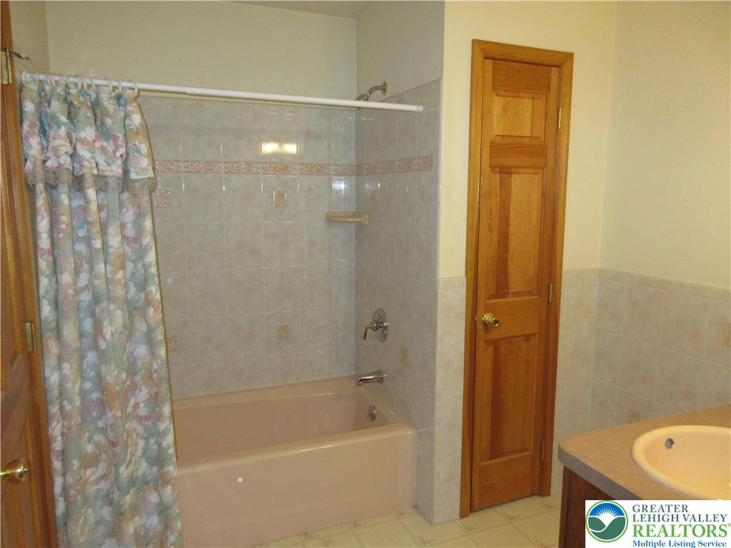3416 Teel Road Danielsville, PA 18038 - Photo 15 of 23 Gallery Image 15