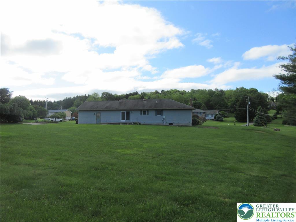 3416 Teel Road Danielsville, PA 18038 - Photo 5 of 23 Back yard