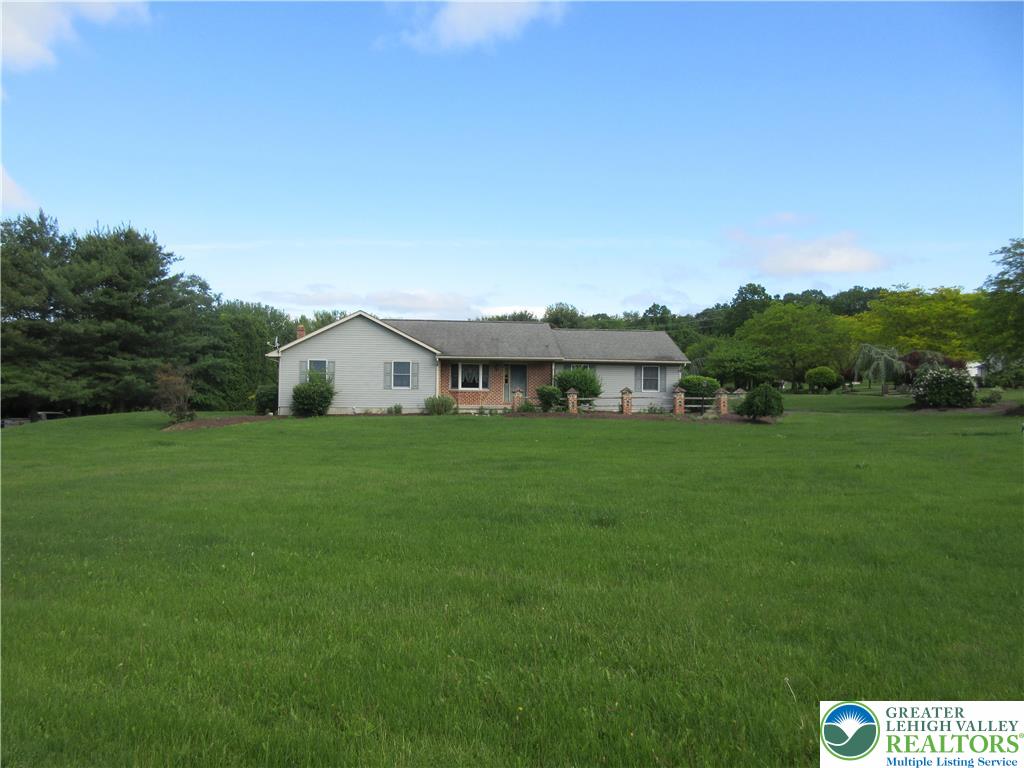 3416 Teel Road Danielsville, PA 18038 - Photo 7 of 23 Front yard