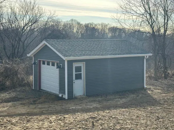 $269,900 | 1201 North St Road, Bloomfield, IN 47424