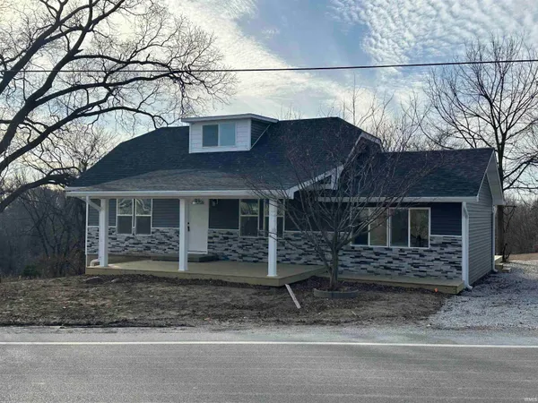 $269,900 | 1201 North St Road, Bloomfield, IN 47424