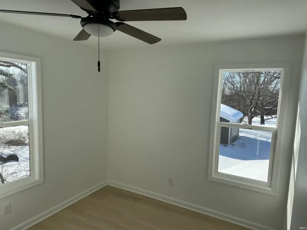 $269,900 | 1201 North St Road, Bloomfield, IN 47424