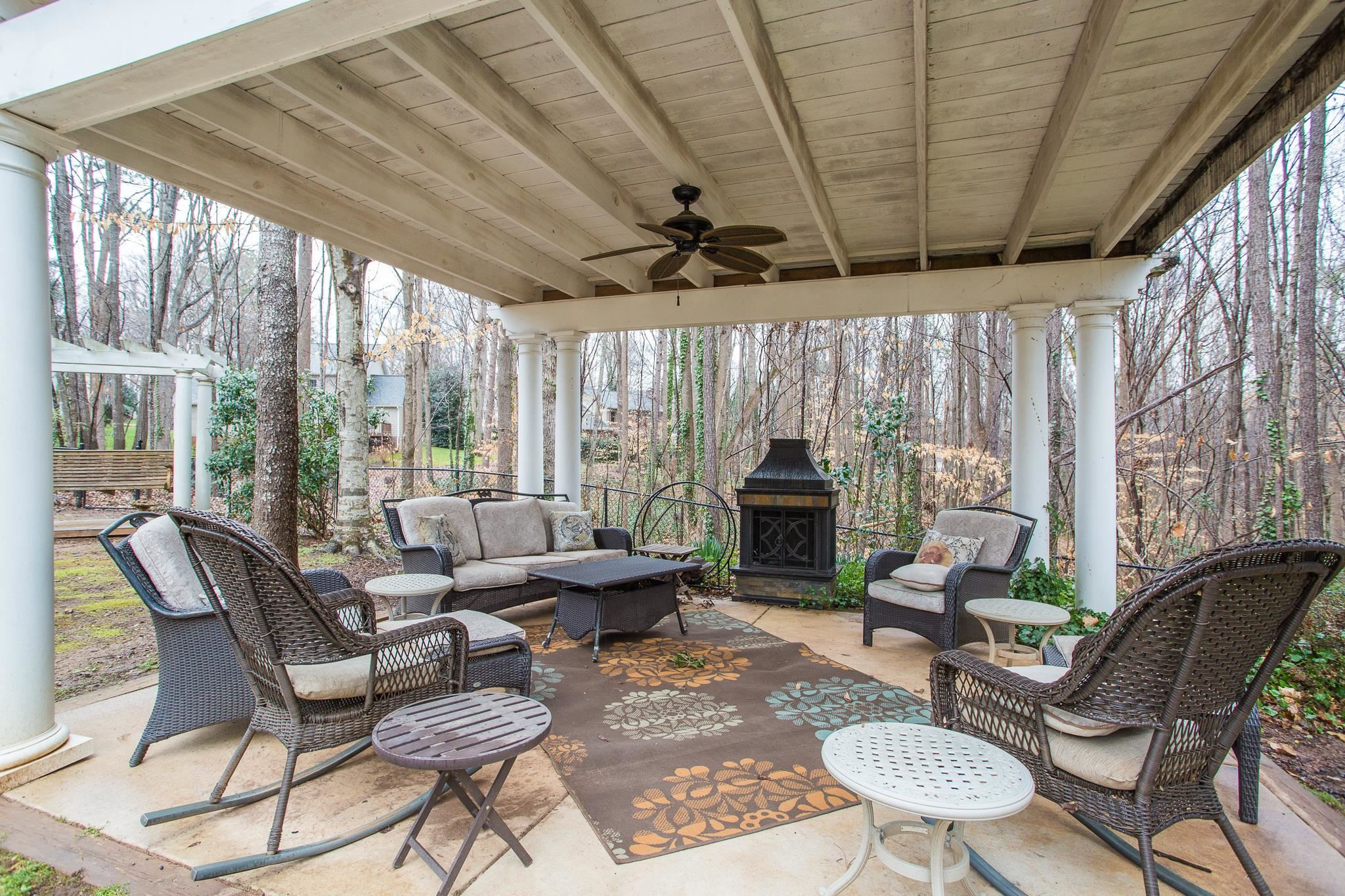 2100 Oakcrest Court Raleigh, NC 27612 - Photo 34 of 39