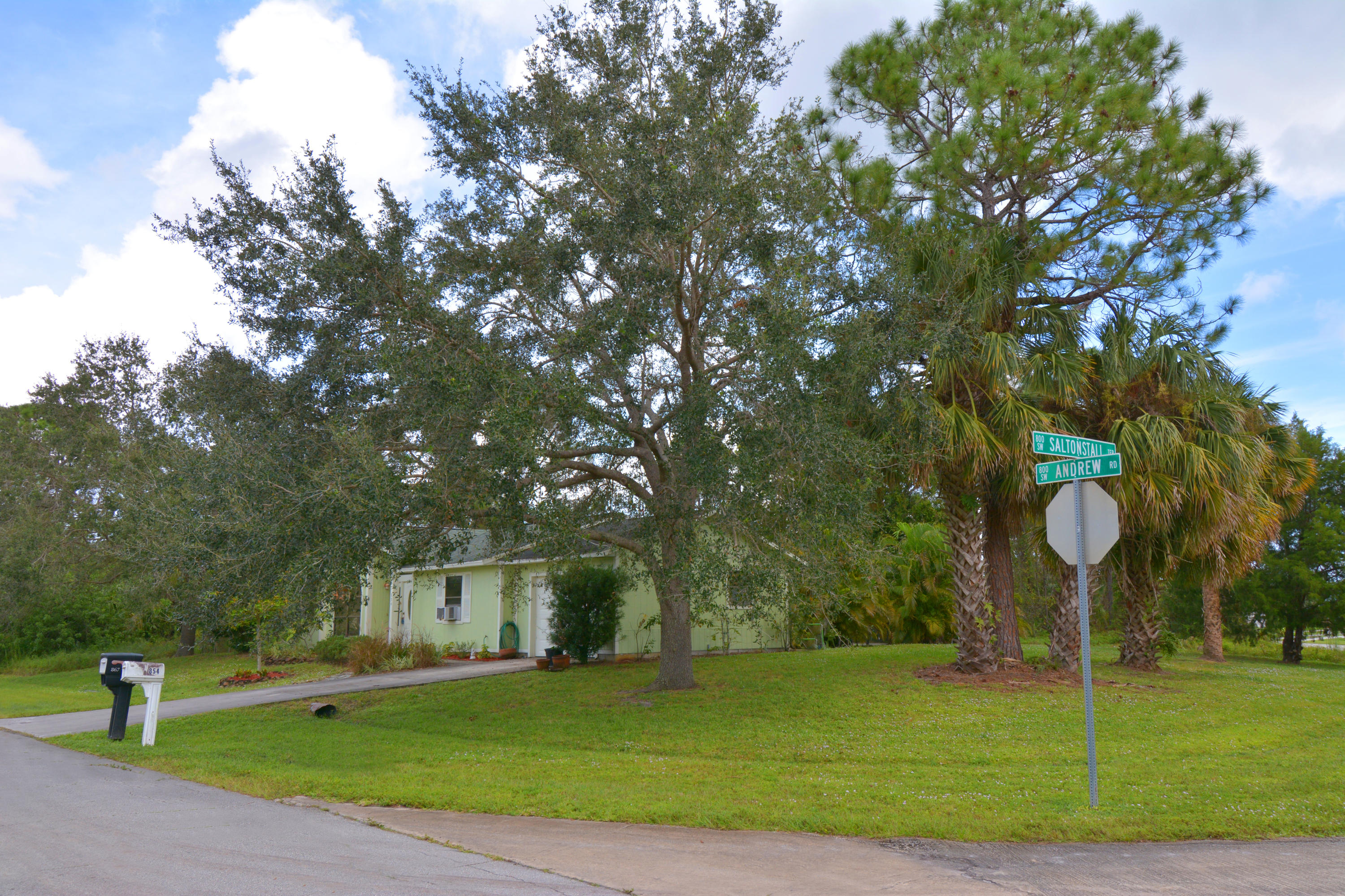 854 Southwest Andrew Road Port St. Lucie, FL 34953 - Photo 4 of 35 C 2017 MBP 110917 854 SW Andrew Rd, PSL