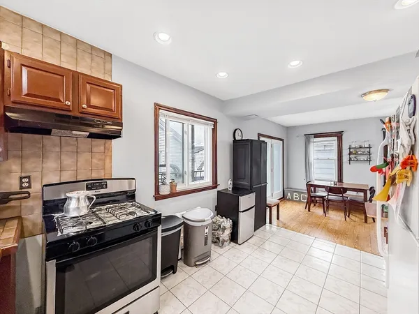 $829,974 | 19 Moore Street, Winthrop, MA 02152