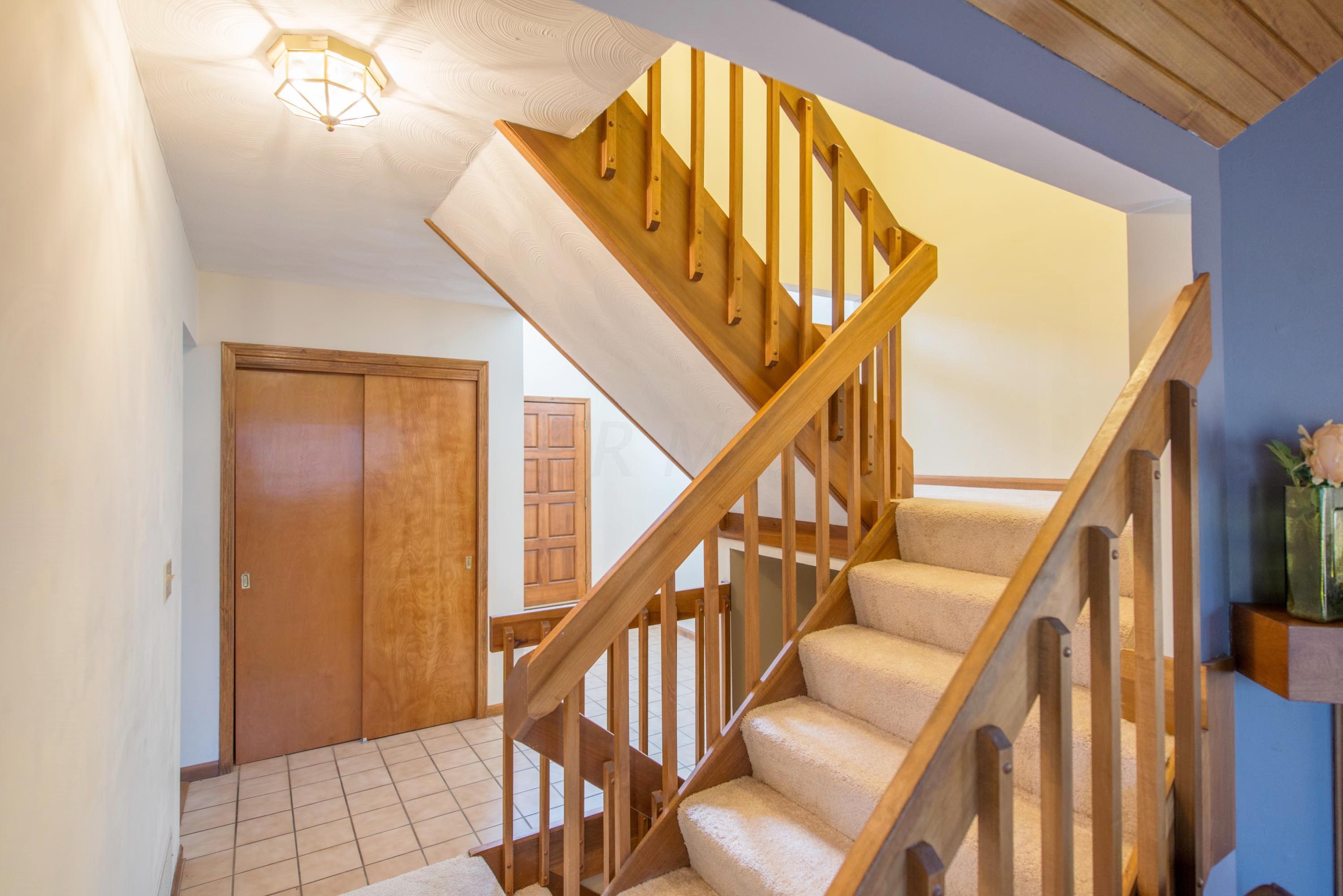 2793 Fishinger Road, Unit 5 Columbus, OH 43221 - Photo 4 of 30