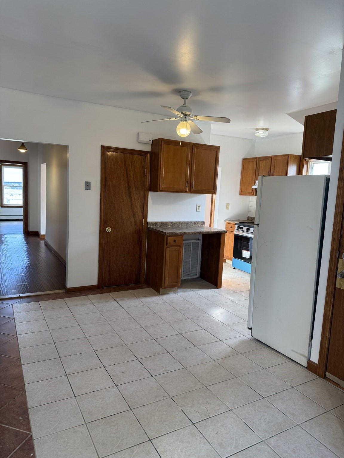 207 Middle Street, Unit 3 Fall River, MA 02724 - Photo 1 of 12 Gallery Image 1