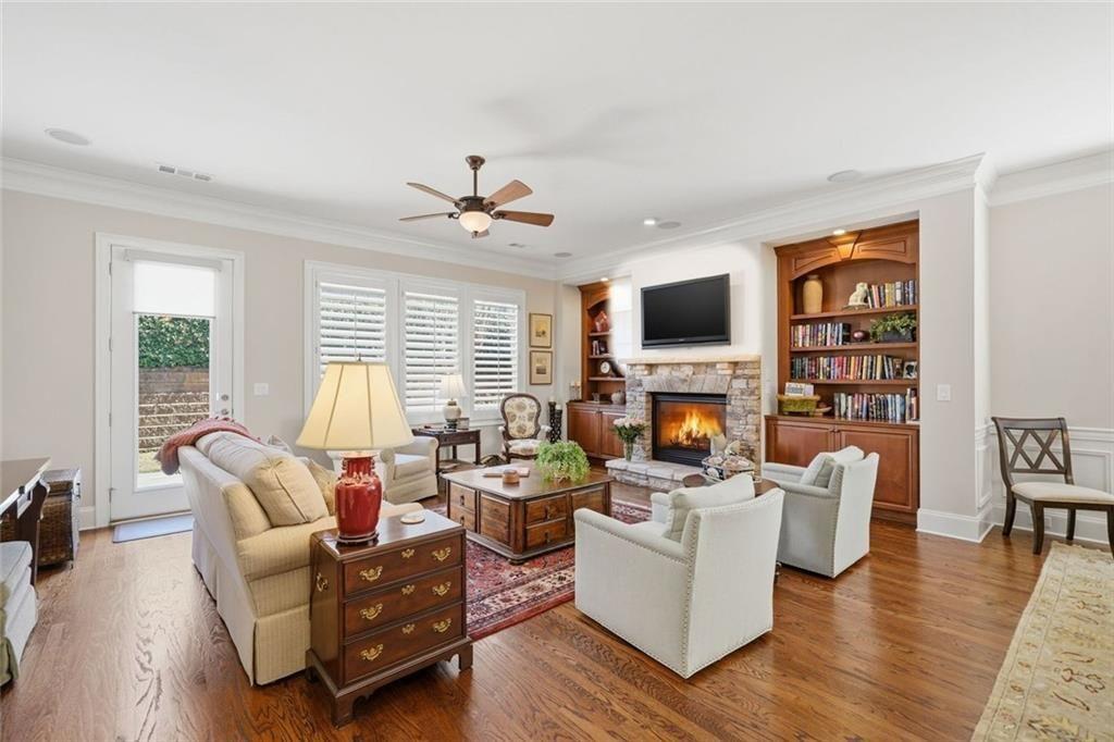 306 Lakeside Trace Canton, GA 30115 - Photo 13 of 47