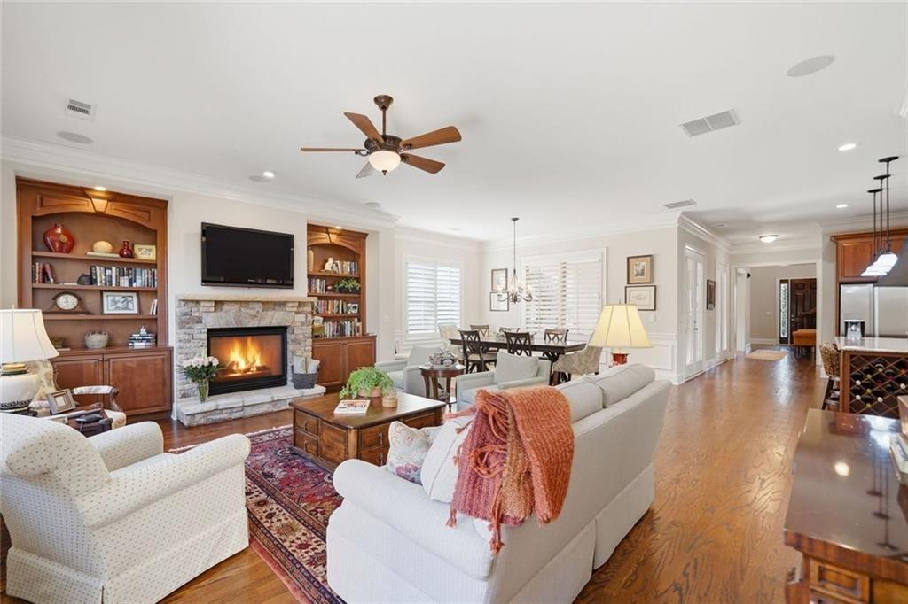 306 Lakeside Trace Canton, GA 30115 - Photo 10 of 47