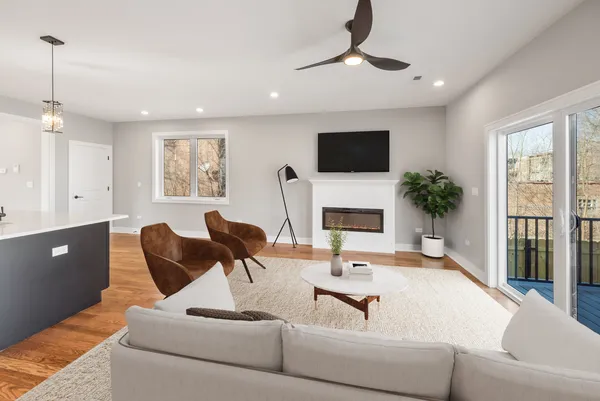 $649,500 | 6639 South Langley Avenue, Chicago, IL 60637