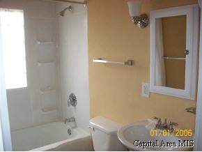 3344 East Enos Avenue Springfield, IL 62702 - Photo 3 of 8 Gallery Image 3
