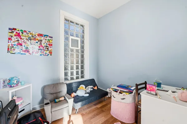 $2,500 | 1637 South St Louis Avenue, Unit 2, Chicago, IL 60623