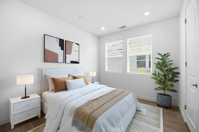 $1,077,281 | 2352 Channel Drive, Unit 105, Ventura, CA 93003