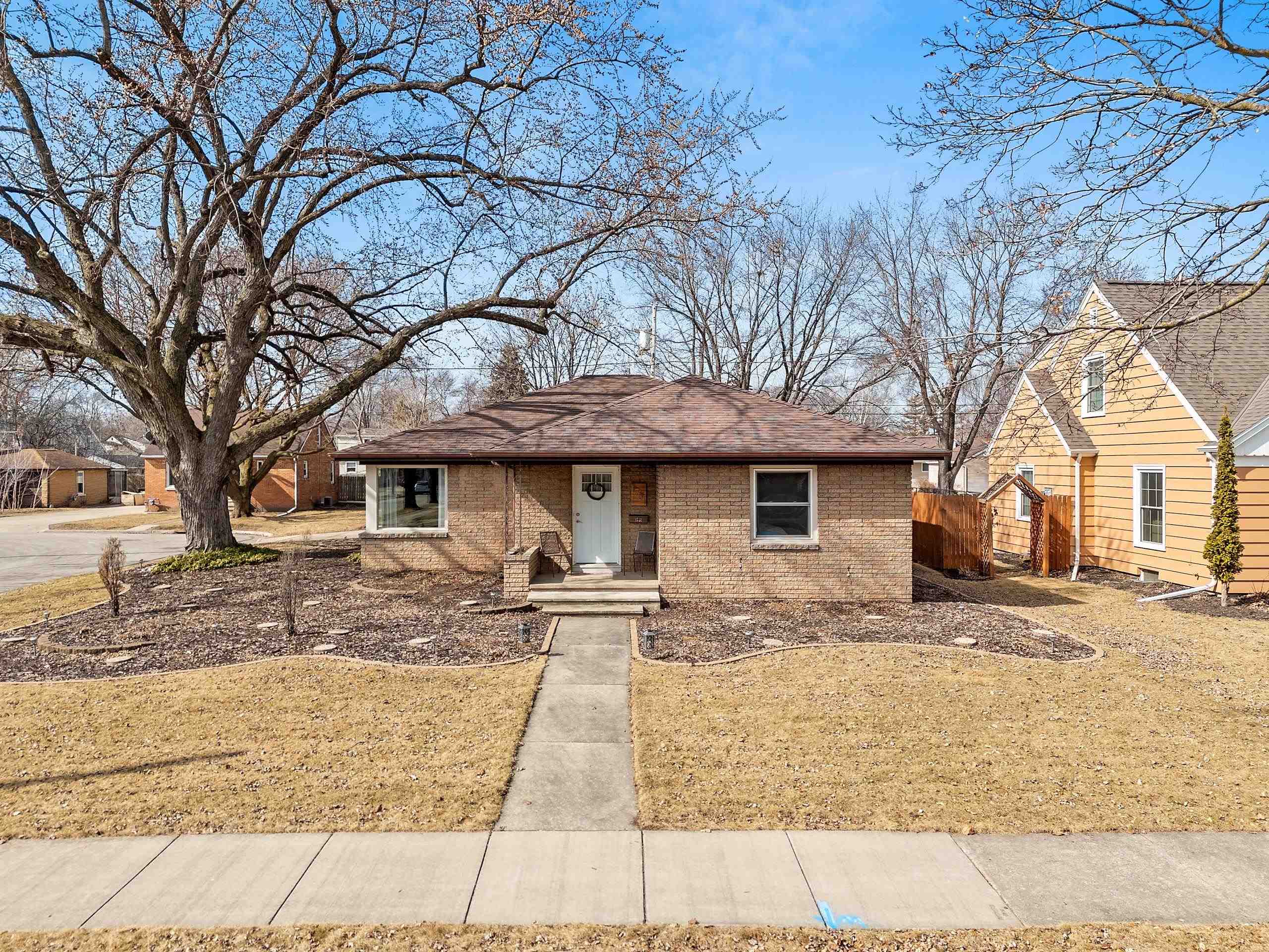 1731 South Peabody Street Appleton, WI 54915 - Photo 1 of 1 Gallery Image 1