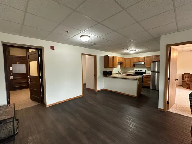 $65,900 | 109 East Luverne Street, Unit 220, Luverne, MN 56156