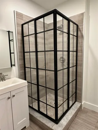 $2,200 | 4 Elliot Street, Unit 5, Brattleboro, VT 05301