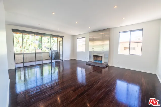 $935,000 | 1505 Purdue Avenue, Unit 202, Los Angeles, CA 90025