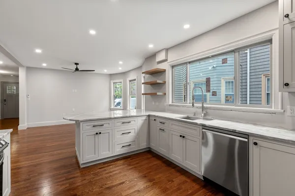 $6,850 | 11 Day Street, Unit 1, Cambridge, MA 02140