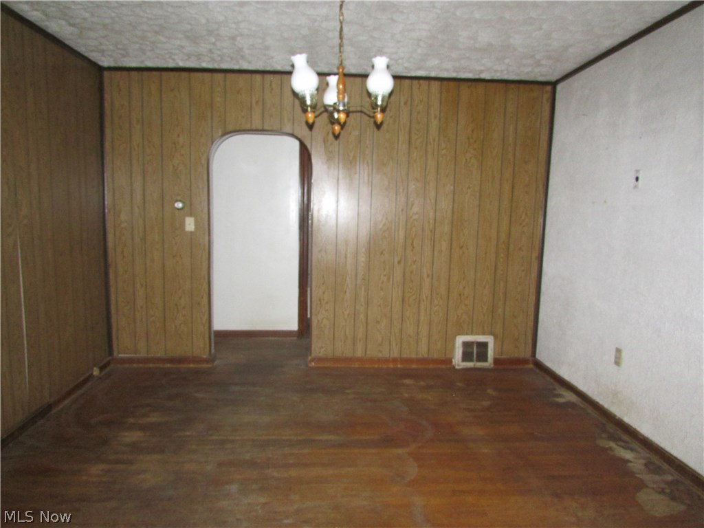 2103 South Ridge Road West Ashtabula, OH 44004 - Photo 11 of 23