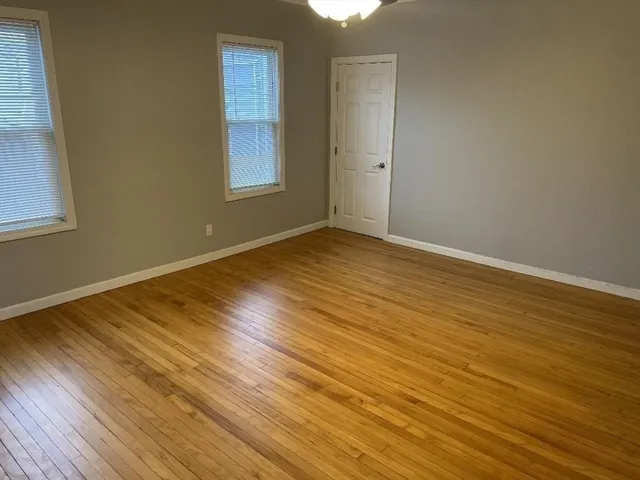 $1,650 | 468 Linden Street, Unit 2, Fall River, MA 02720