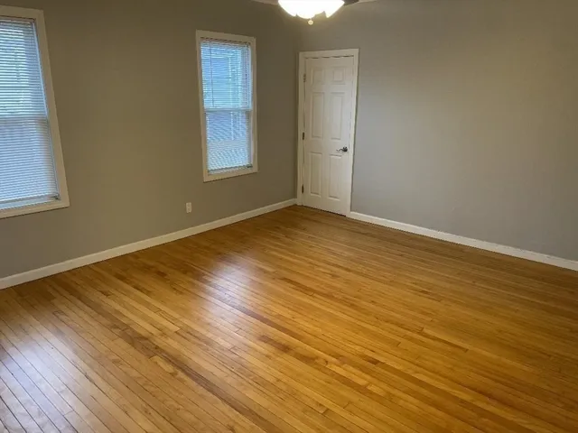 $1,650 | 468 Linden Street, Unit 2, Fall River, MA 02720