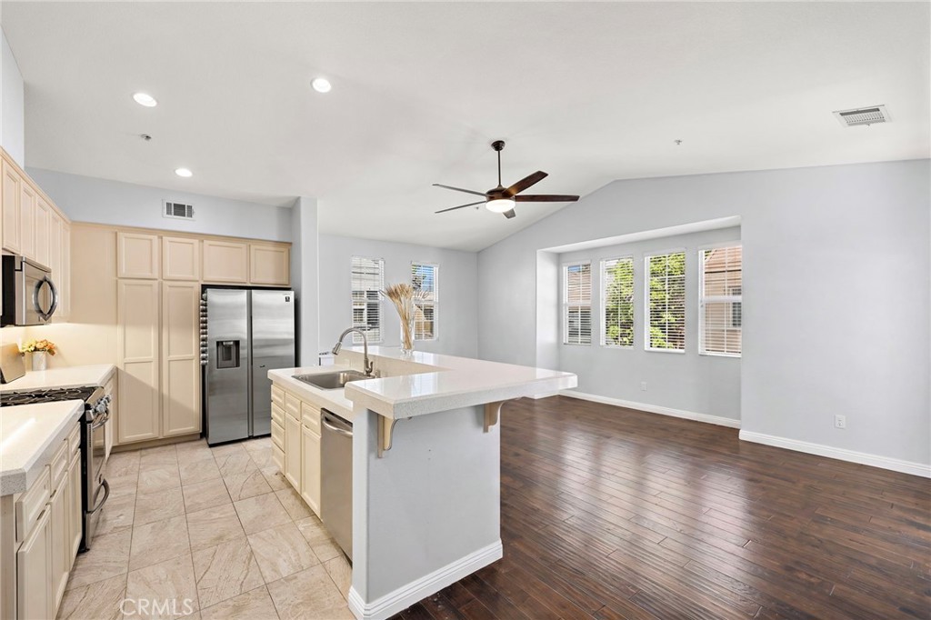 35 St Mays Road Ladera Ranch, CA 92694 - Photo 2 of 27 Kitchen & Great Rooms