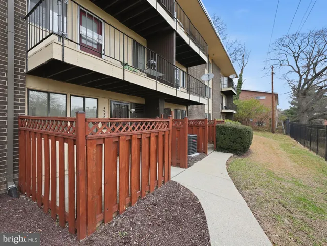 $2,150 | 3930 Stone Gate Drive, Suitland, MD 20746