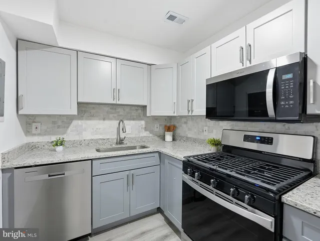 $2,150 | 3930 Stone Gate Drive, Suitland, MD 20746