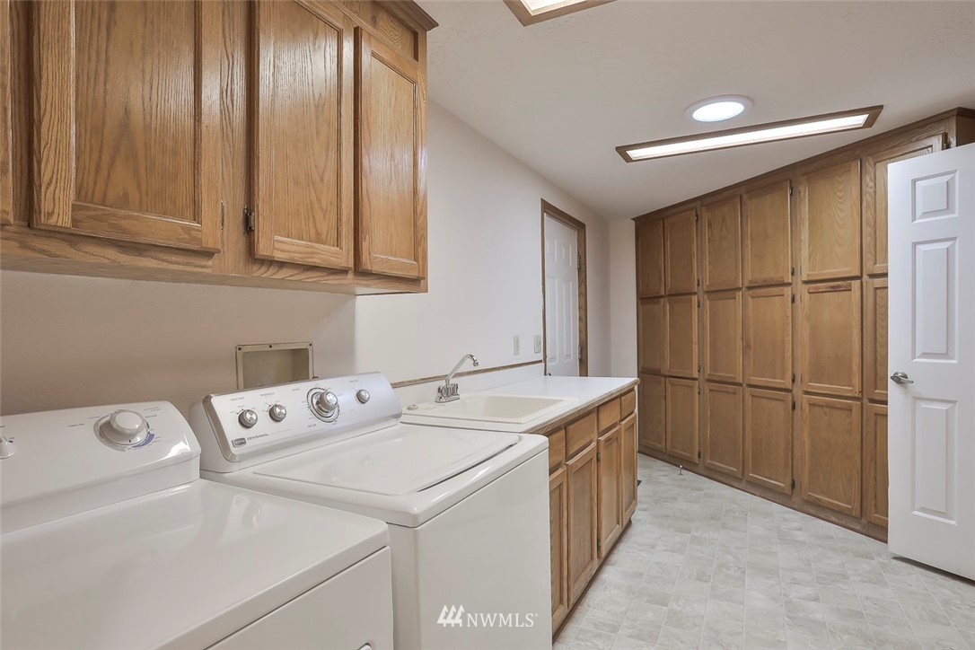 926 240th Place Southwest Bothell, WA 98021 - Photo 20 of 25