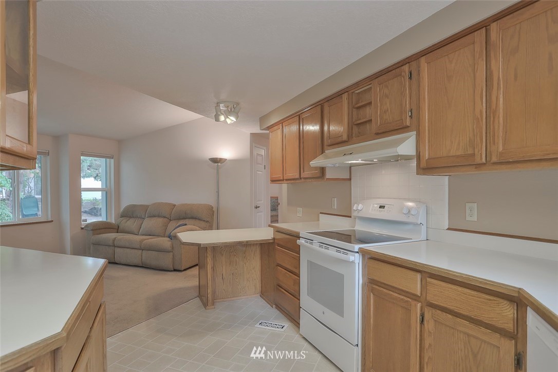 926 240th Place Southwest Bothell, WA 98021 - Photo 6 of 25