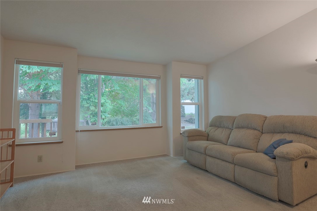 926 240th Place Southwest Bothell, WA 98021 - Photo 8 of 25