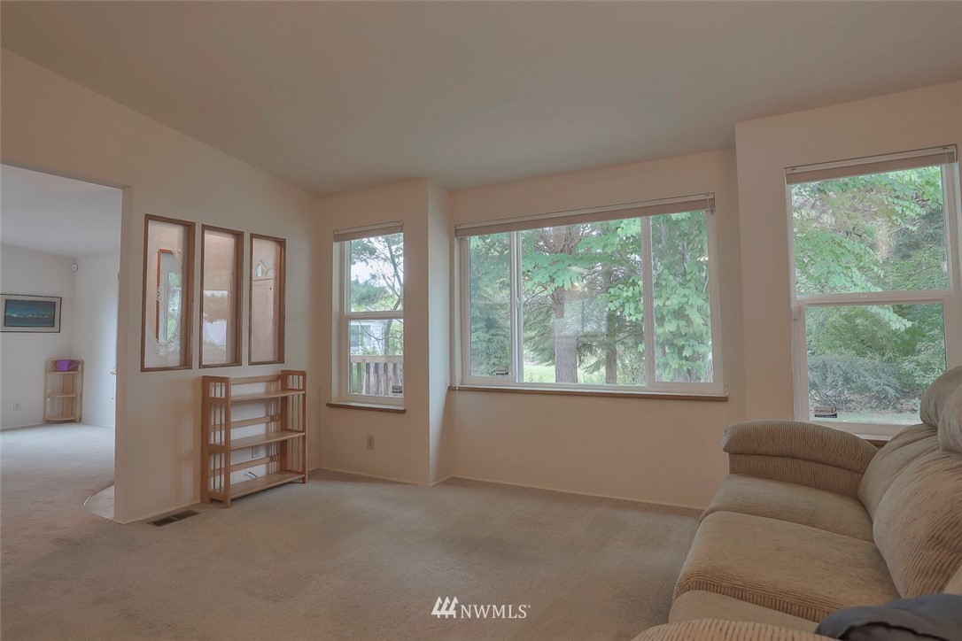 926 240th Place Southwest Bothell, WA 98021 - Photo 9 of 25