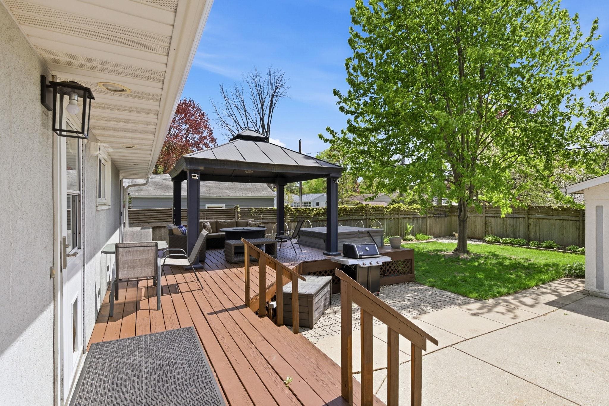 1821 Manley Street Madison, WI 53704 - Photo 2 of 48
