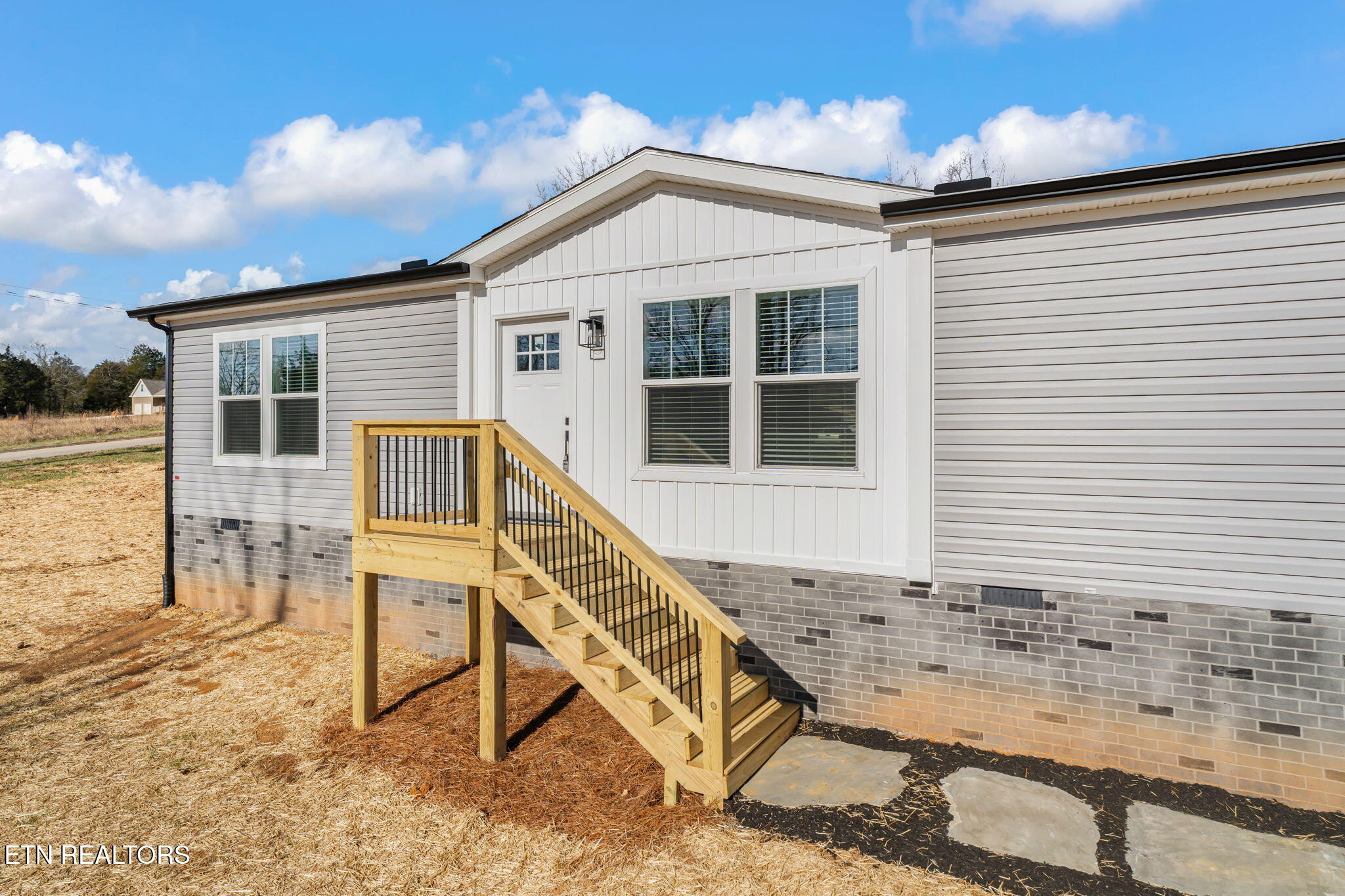 132 Cedarock Lane Rutledge, TN 37861 - Photo 5 of 42 5-web-or-mls-6555 Rutledge Pike-6