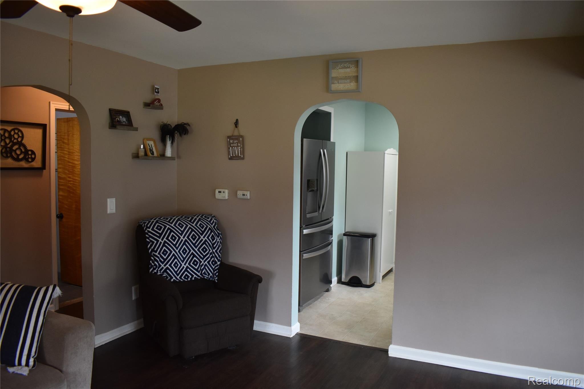 407 3rd Street Fenton, MI 48430 - Photo 10 of 21 DSC_0481.JPG