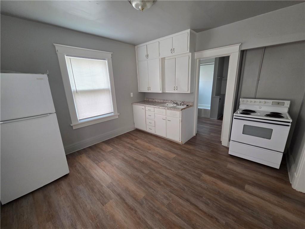 701 North 25th Street St. Joseph, MO 64506 - Photo 2 of 4