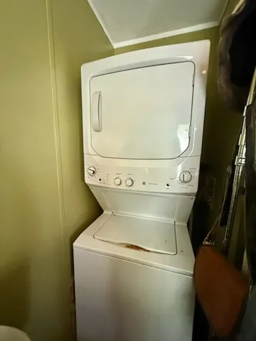 $85,000 | 521 Forest Avenue, Middletown, RI 02842