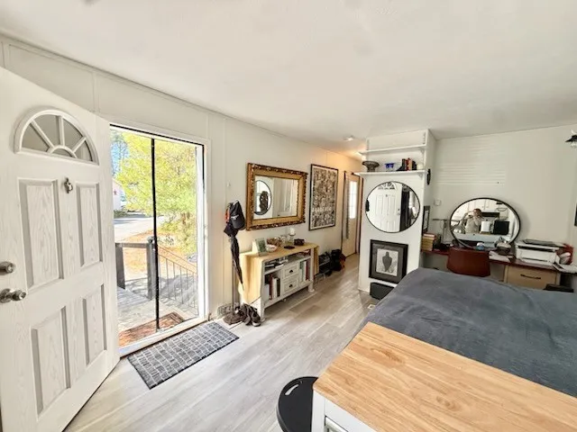 $85,000 | 521 Forest Avenue, Middletown, RI 02842