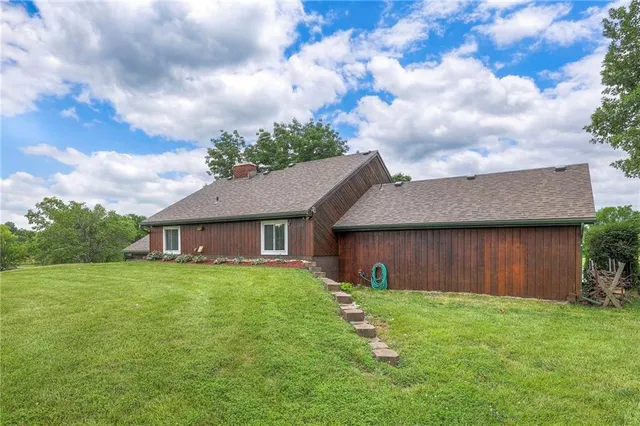 $580,000 | 2000 East 187th Street, Belton, MO 64012