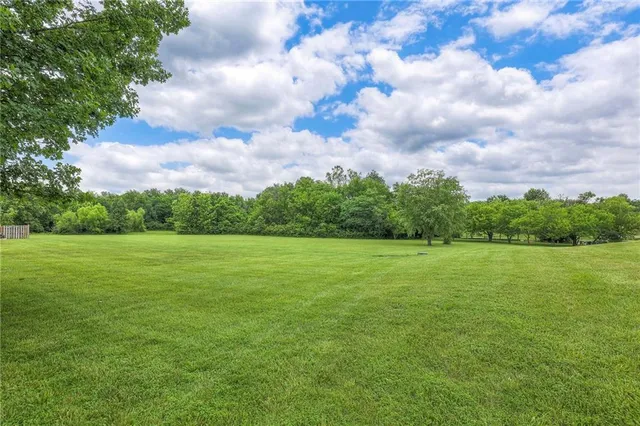 $580,000 | 2000 East 187th Street, Belton, MO 64012