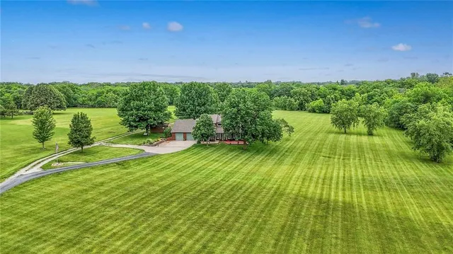 $580,000 | 2000 East 187th Street, Belton, MO 64012