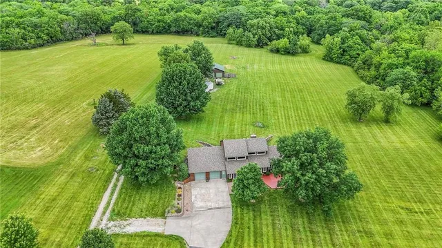 $580,000 | 2000 East 187th Street, Belton, MO 64012