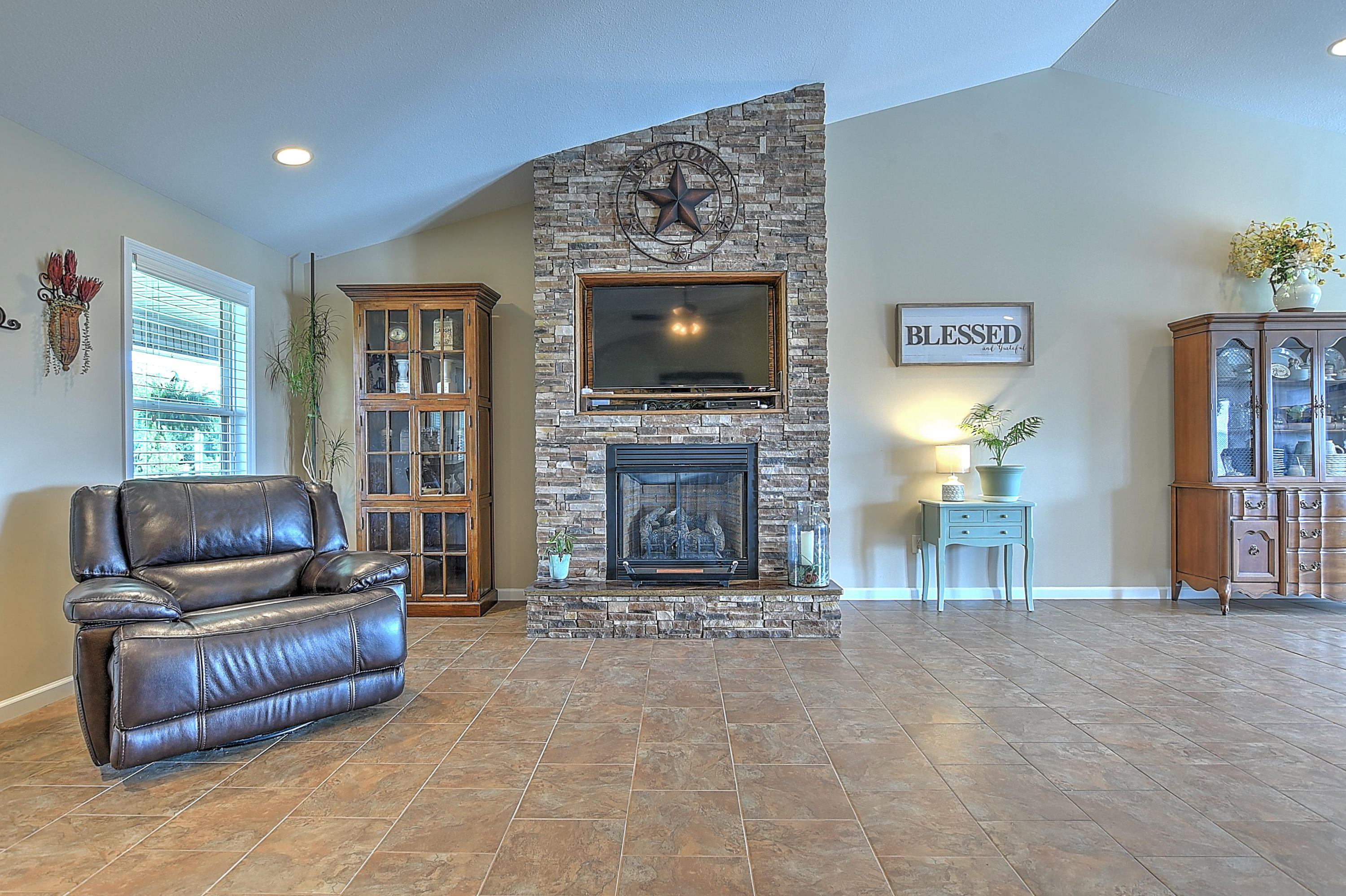 568 Sand Valley Road Jonesborough, TN 37659 - Photo 8 of 44 568 Sand Valley-10