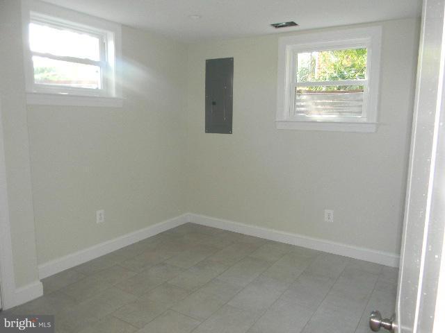 1008 Chillum Road Hyattsville, MD 20782 - Photo 22 of 29 Basement Bedroom