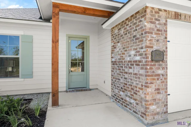 $319,900 | 12037 Clare Court, Geismar, LA 70734