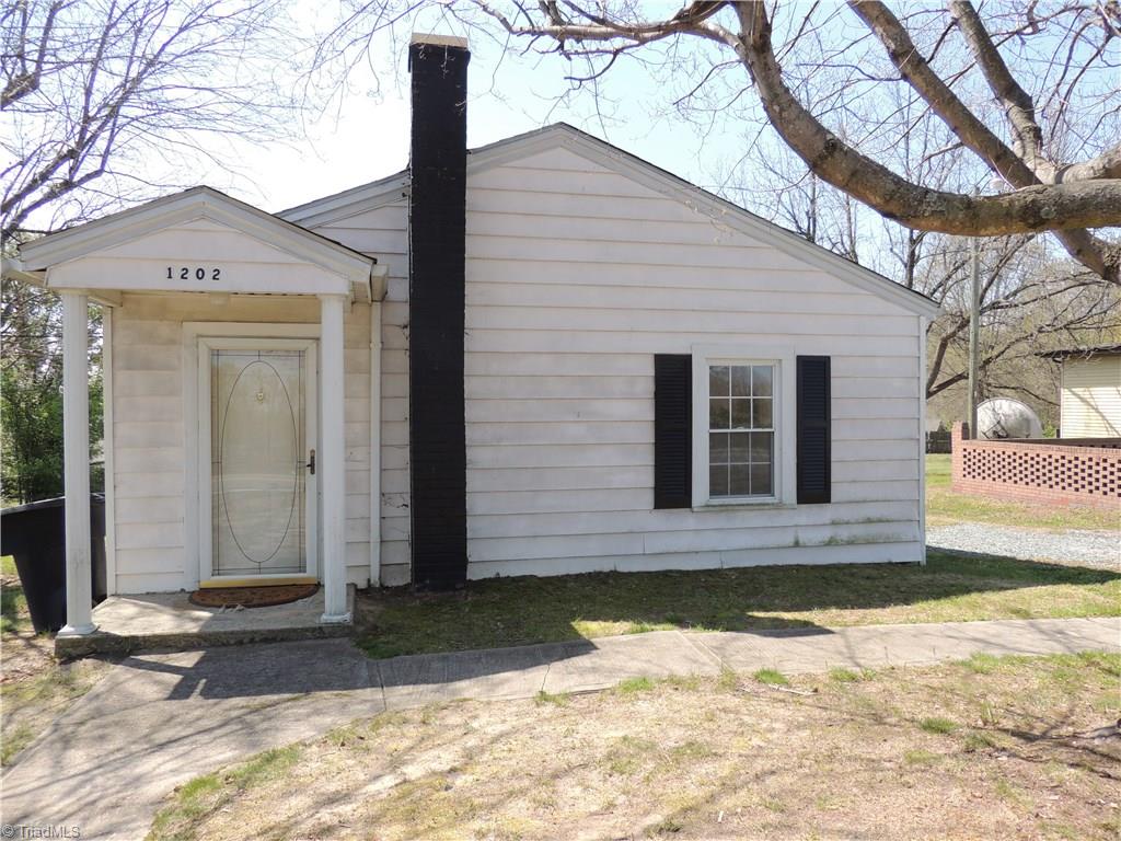 1202 Sharpe Road Burlington, NC 27217 - Photo 1 of 14 Gallery Image 1
