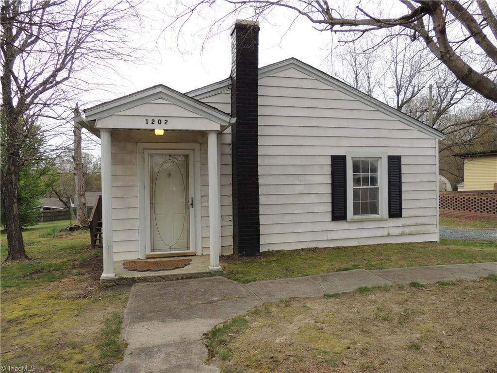 1202 Sharpe Road Burlington, NC 27217 - Photo 2 of 14 Gallery Image 2
